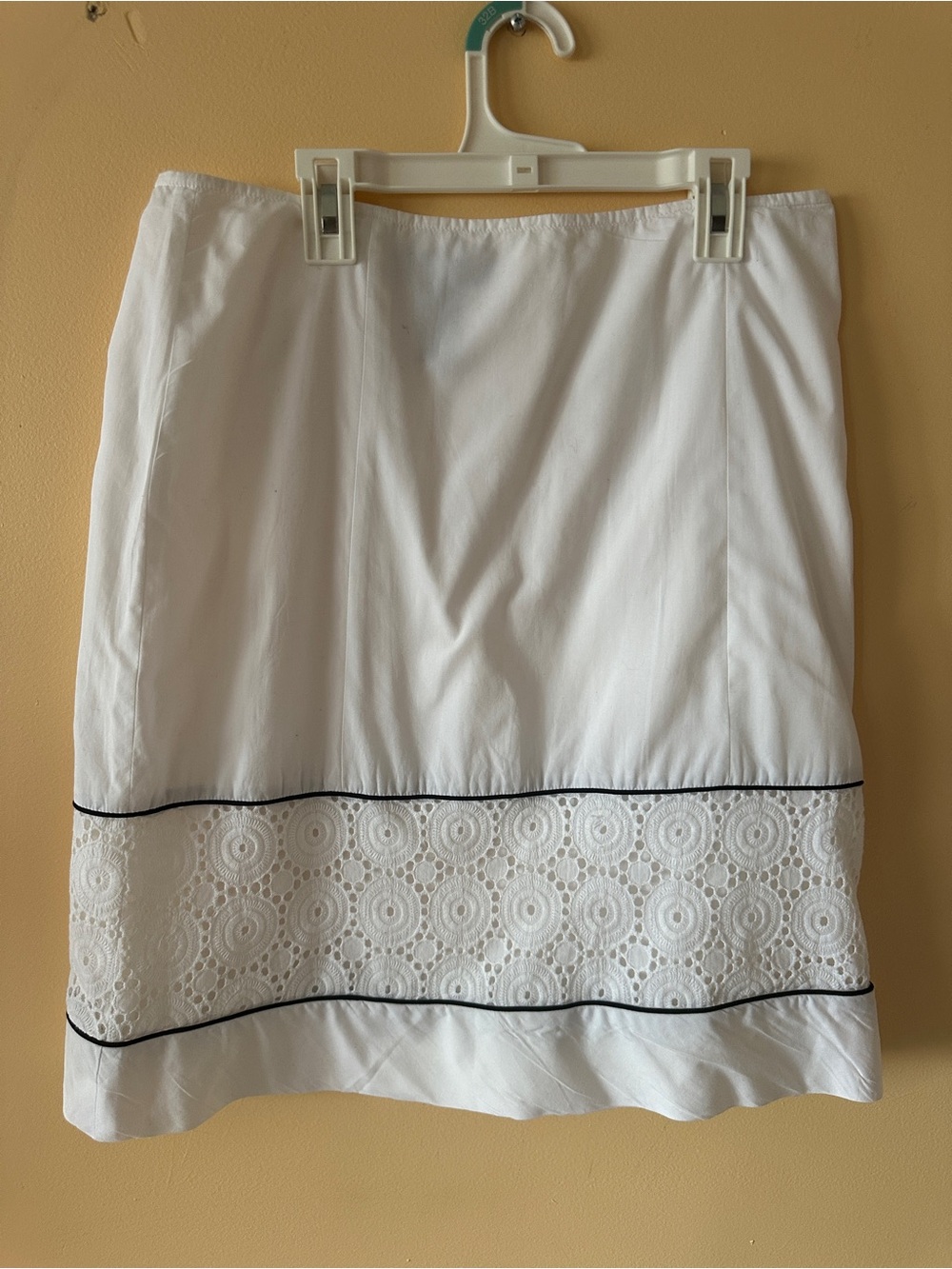 Martha B White 100% Cotton Eyelet Lace Skirt | Size 4